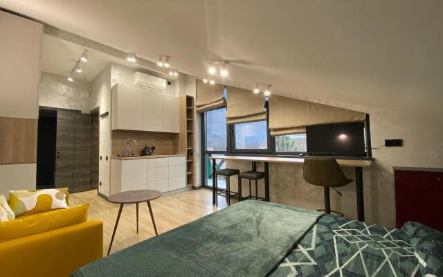 Apartamenty na ulice Zashchitnikov Kavkaza 114