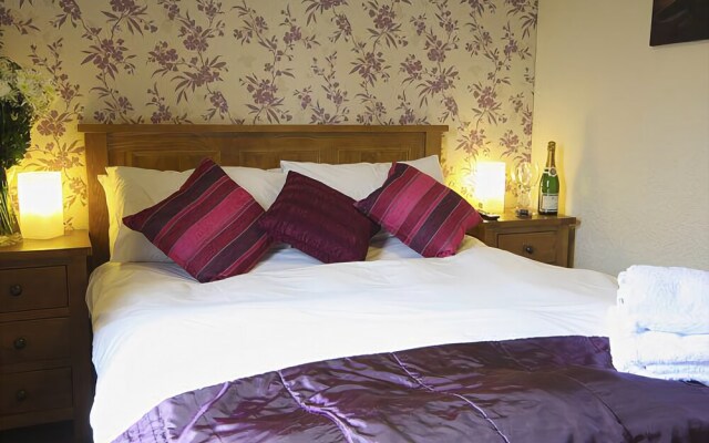 Juniper - Sleeps 5