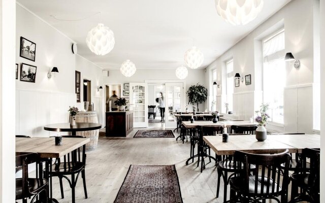 Flinchs Hotel