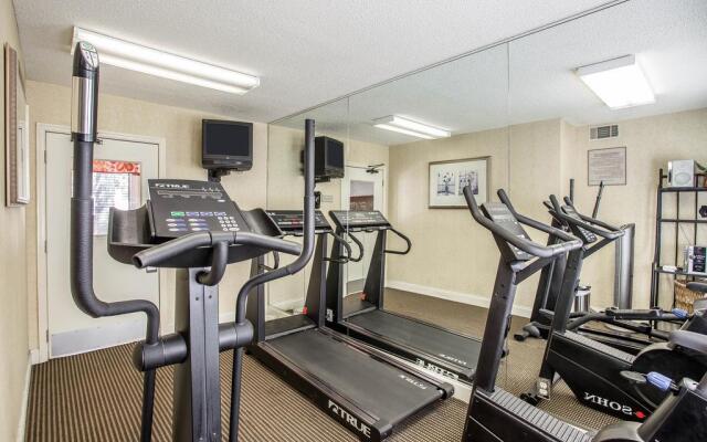 Cloverleaf Suites Columbia