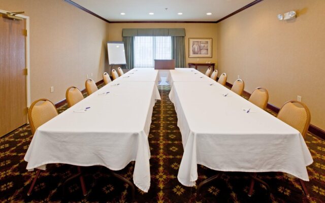 Holiday Inn Express Lebanon by IHG