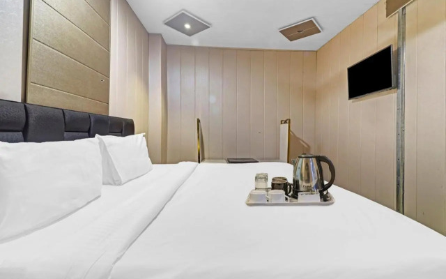 OYO Townhouse 751 Jps Hotel And Banquet