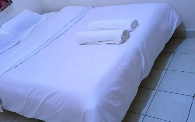 Stay.Plus Roverpark Apartment