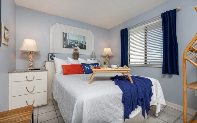 Gulf Shores Surf & Racquet 703a 1 Bedroom Condo, Gulf Shores