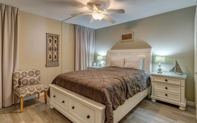 Edgewater Windward B-105