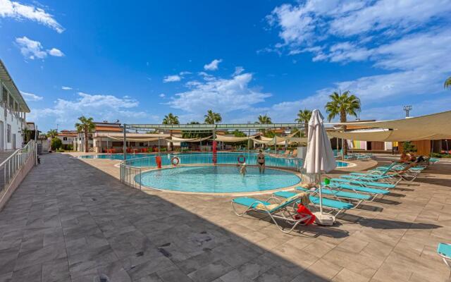 Cozy 2 Bedroom Apartment