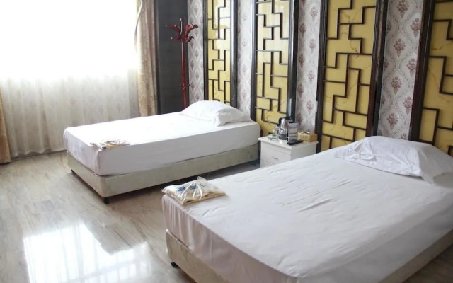 Huangjingang Holiday Hotel