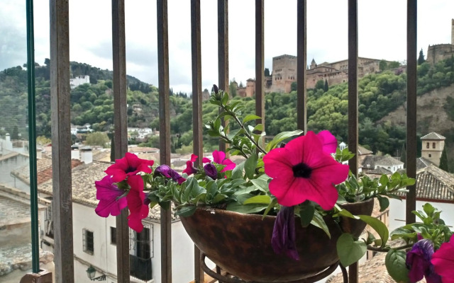 Apartamentos Turísticos Alhambra