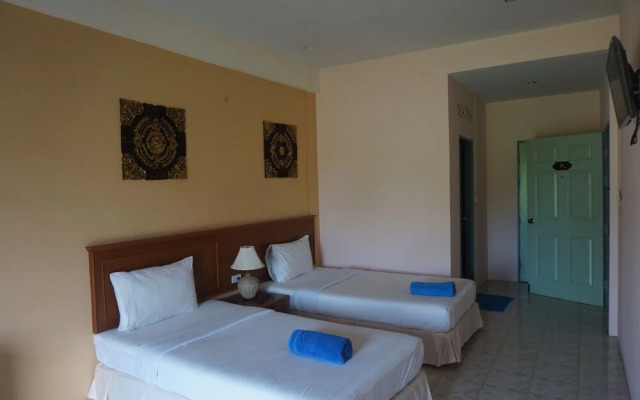 SS Emerald Suite