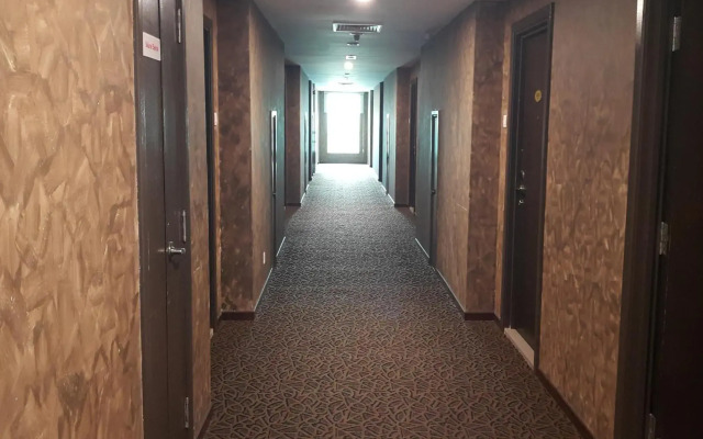 Marvelux Hotel