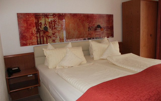 Arador-City Hotel