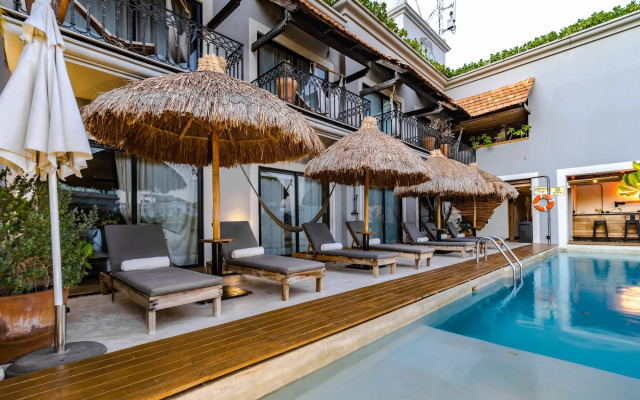 Caribbean Paradise Hotel & Spa - 5th Avenue