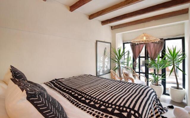 Loft Style Private Bungalow Seminyak 1 bedroom