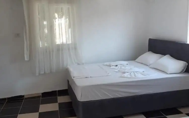 Selina Hotel
