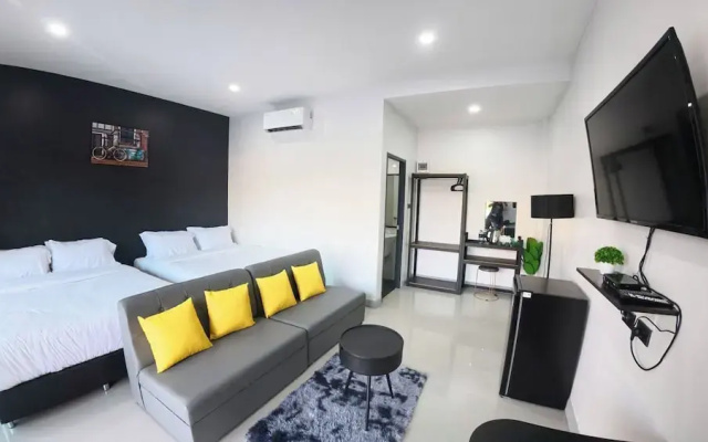 Hillside Premium Hotel