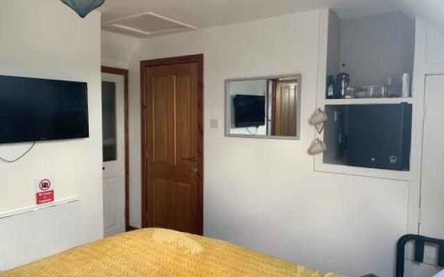 Tors Place Rm1