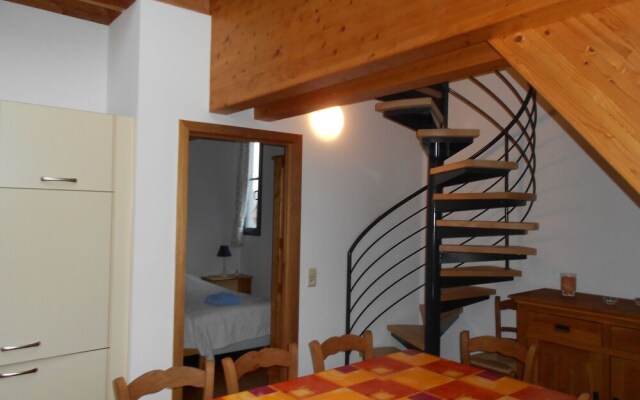 Comfortable Holiday Home near Forest in Macon