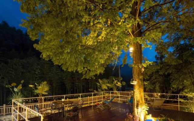 Yunshang Grassland·HilingCamp Mountain Xiashanshe Mountain Wild Hot Spring Holiday Beauty