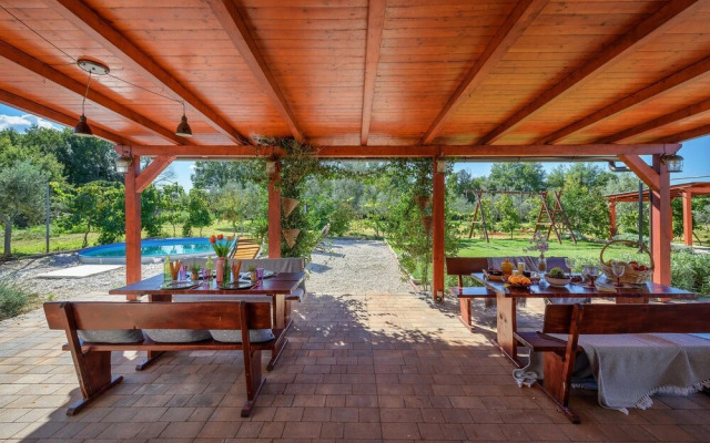 Nice Home in Pula With 2 Bedrooms and Wifi