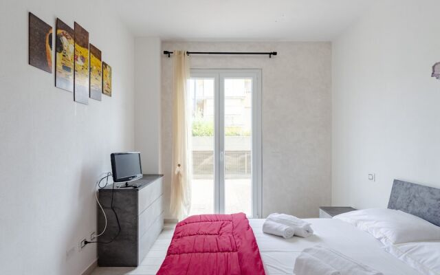 JOIVY Flat W/Terrace & Parking