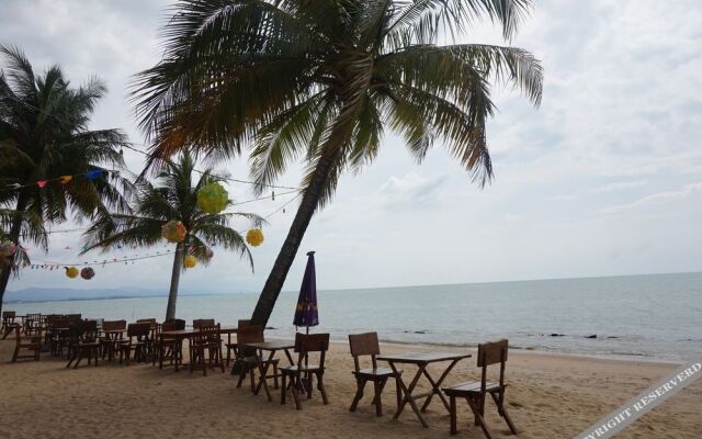 Anandah Beach Resort