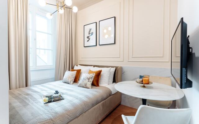 Warsaw Story - LoftAffair Collection