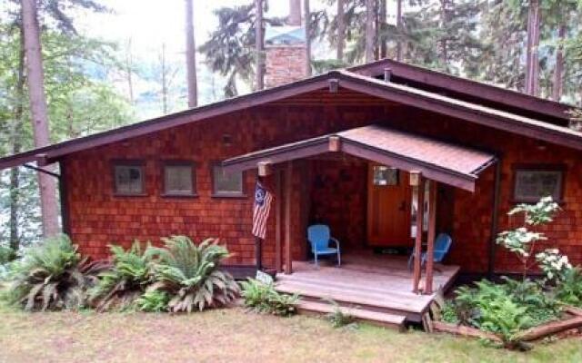 248 - Goss Lake Chalet