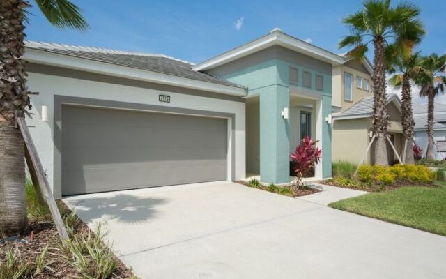 4-bedroom House w/ Private Pool - Lovely Location Home