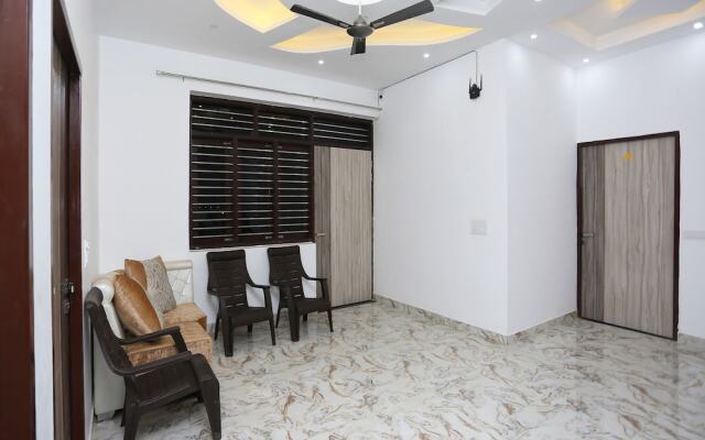 OYO 26628 Hotel Rest Palace