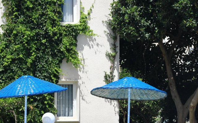 Summer in Garden Suites & Beach Hotel