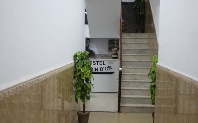 Hostel Le Coin D or