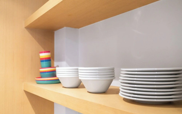 Cozy Chic 2BR - Pool Gym Access - JVC