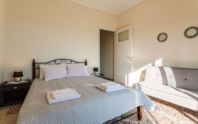 Sunset Serenity - Kardamili Seaside Getaway