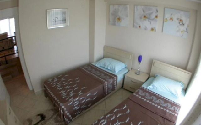 Seahorse Deluxe Hotel