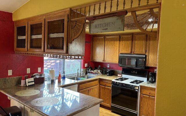 Private bedroom in Peach Blossom Country House