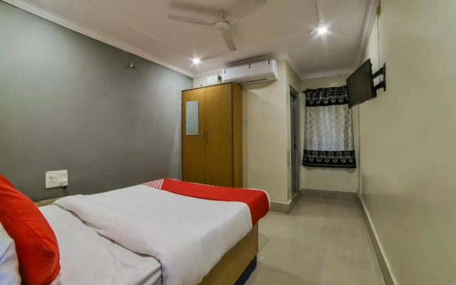 OYO 15752 KBR Residency