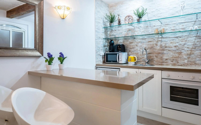 Valletta Main Street Apartment DELUXE