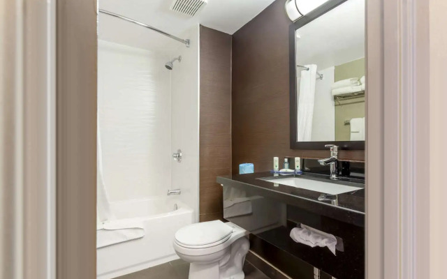 Quality Inn Peterborough