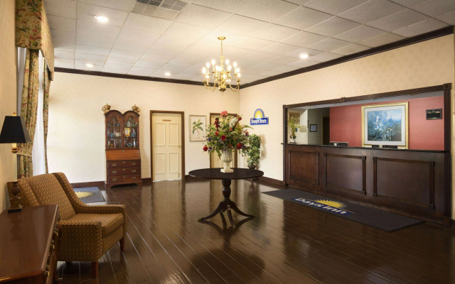 Days Inn by Wyndham Rome Downtown