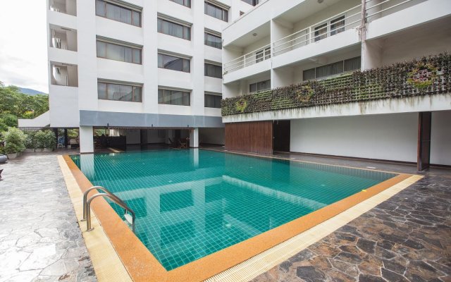 Chiangmai Hill 2000 Hotel by NIDA Rooms