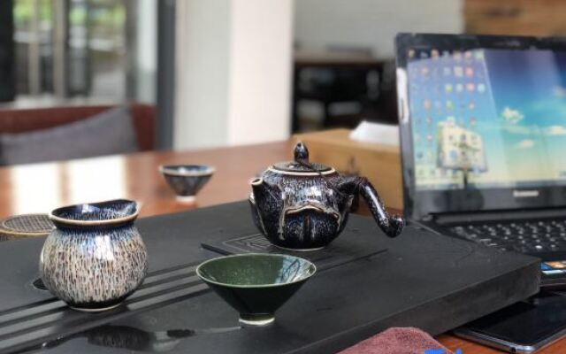 Qingling Shanju Inn