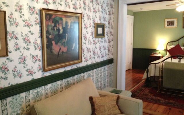 Stirling House Bed & Breakfast