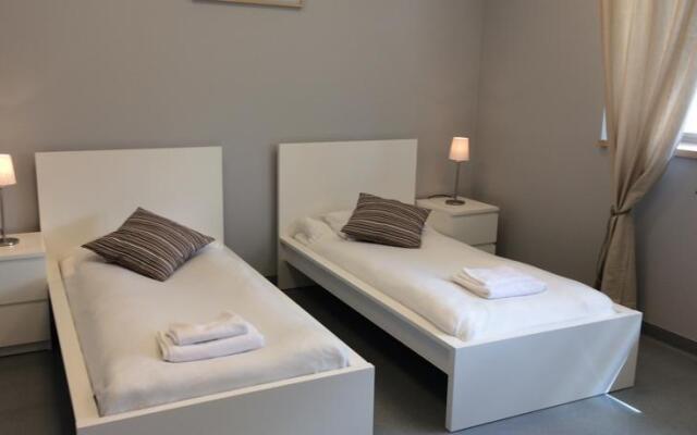 Hostel Broniewskiego