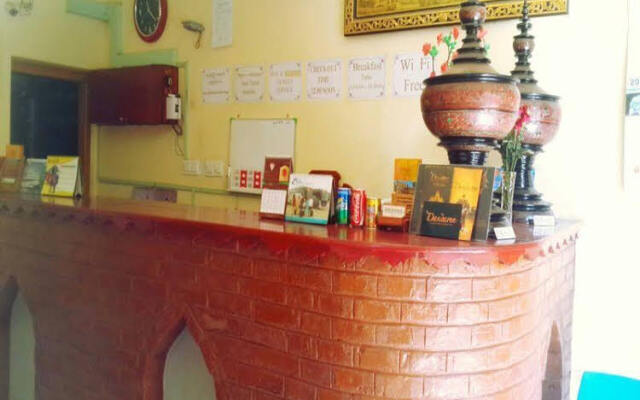 May Kha Lar Guest House