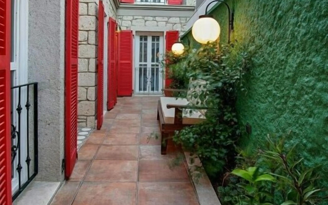 Petite Boutique Apart Hotel