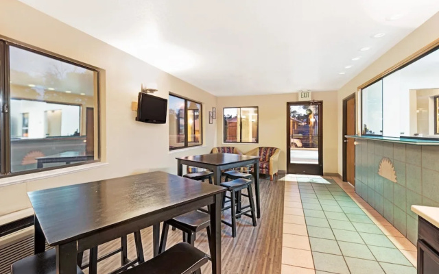 Days Inn Espanola