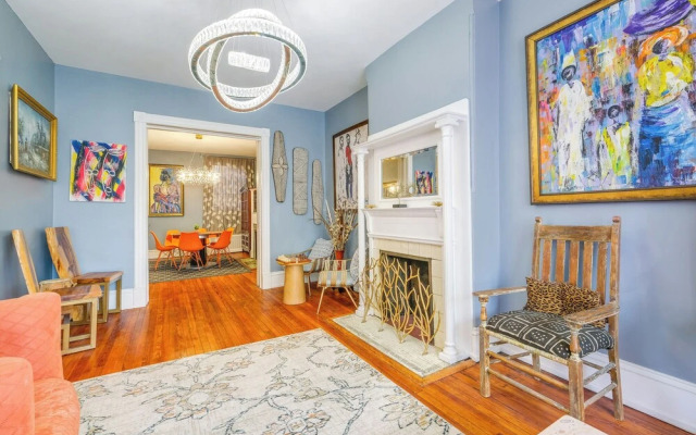 Historic Georgetown Townhome: Walkable Location!