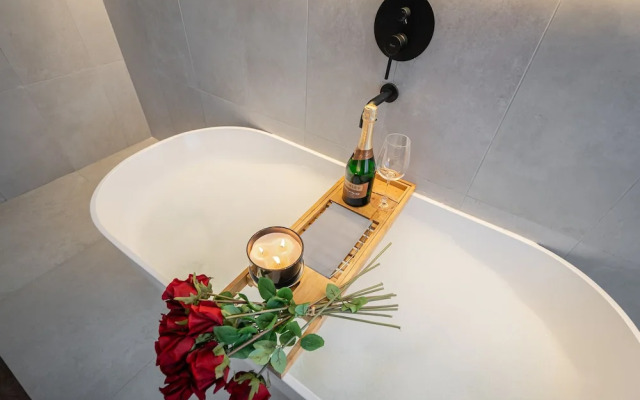 You Boutique Suites by BQA