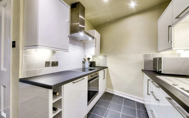 Guestready - Modern Classic Edinburgh Home With Free Parking