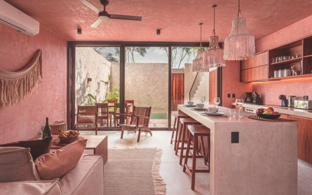 Luxury Villa in Tulum -6 Bedrooms -multiple Pools